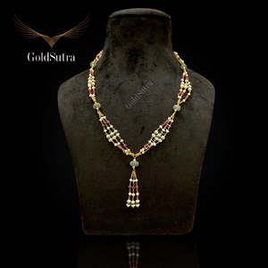 Collar de Perlas con Borlas, Elegante Accesorio de Boda con una Piedra Principal Deslumbrante - Product Image 1