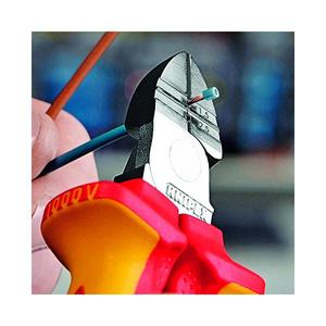 Pince à dénuder diagonale isolée Knipex testée VDE avec poignées multi-composants et manches chromés pour travaux isolés - Product Image 2
