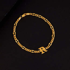 กำไลข้อมืออัลฟาสีทองมีเอกลักษณ์เฉพาะสำหรับผู้ชาย - Product Image 1