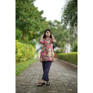 Ensemble décontracté pour femmes rouge multicolore imprimé fleuri doux toile pantalon genou Style occidental bouton décoration pour vêtements de vacances - Product Image 3