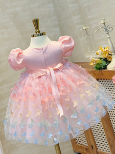 2025 Mới Nhất Ăn Mặc Cho Cô Gái Odm/OEM 3D Bướm Trang Trí Cầu Vồng Lớp Nhiều Màu Sắc Tùy Chọn Giản Dị Đám Cưới Trẻ Em - Product Image 2