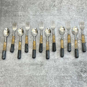 Ensemble de couverts 12 pièces en acier inoxydable avec incrustations dorées et manche en résine, vaisselle de luxe pour les fêtes, passe au lave-vaisselle - Product Image 2