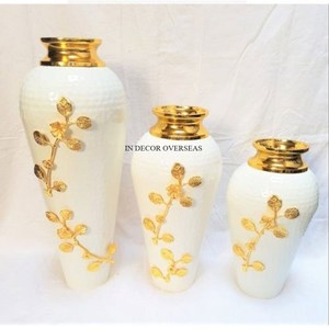 Jarrón de flores de color gris azulado de diseño elegante con borde chapado en oro y diseño de hojas para decoración de interiores - Product Image 5