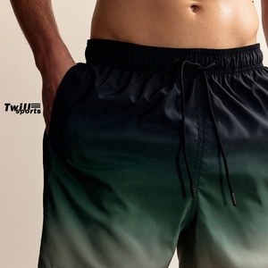 Shorts de plage décontractés pour hommes 2026, style urbain, double couche, toile camouflage, écologiques, respirants, avec doublure en maille, pour l'été et le surf - Product Image 4