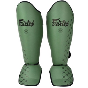 Protège-tibias Fairtex SP5 Muay Thai - Vert sauge, protection professionnelle des jambes pour le kickboxing et l'entraînement en arts martiaux - Paire - Product Image 1