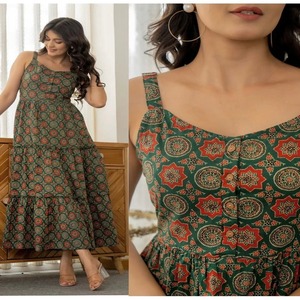 Diseñador Ropa de lujo Elegante Moda Precioso aspecto Algodón Impreso Volantes Maxi Vestido Mujer Moda Exportador - Product Image 1