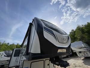 Camping-car remorque d'occasion 2023 Key_stone Mon_tana Hi_gh 295RL - Product Image 5