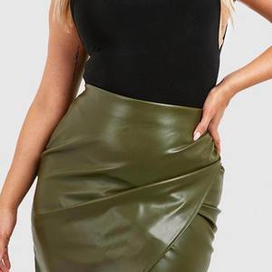 Minifalda de Cuero Casual Elegante y Auténtica para Mujer con Volantes, Apliques Bordados y Decoraciones de Lentejuelas - Product Image 6