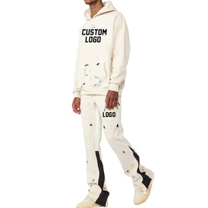 Ensemble de survêtement streetwear tendance 100 % coton personnalisé, pantalon de survêtement évasé de haute qualité, sweat à capuche unisexe vierge et ensemble jogging évasé pour homme - Product Image 1