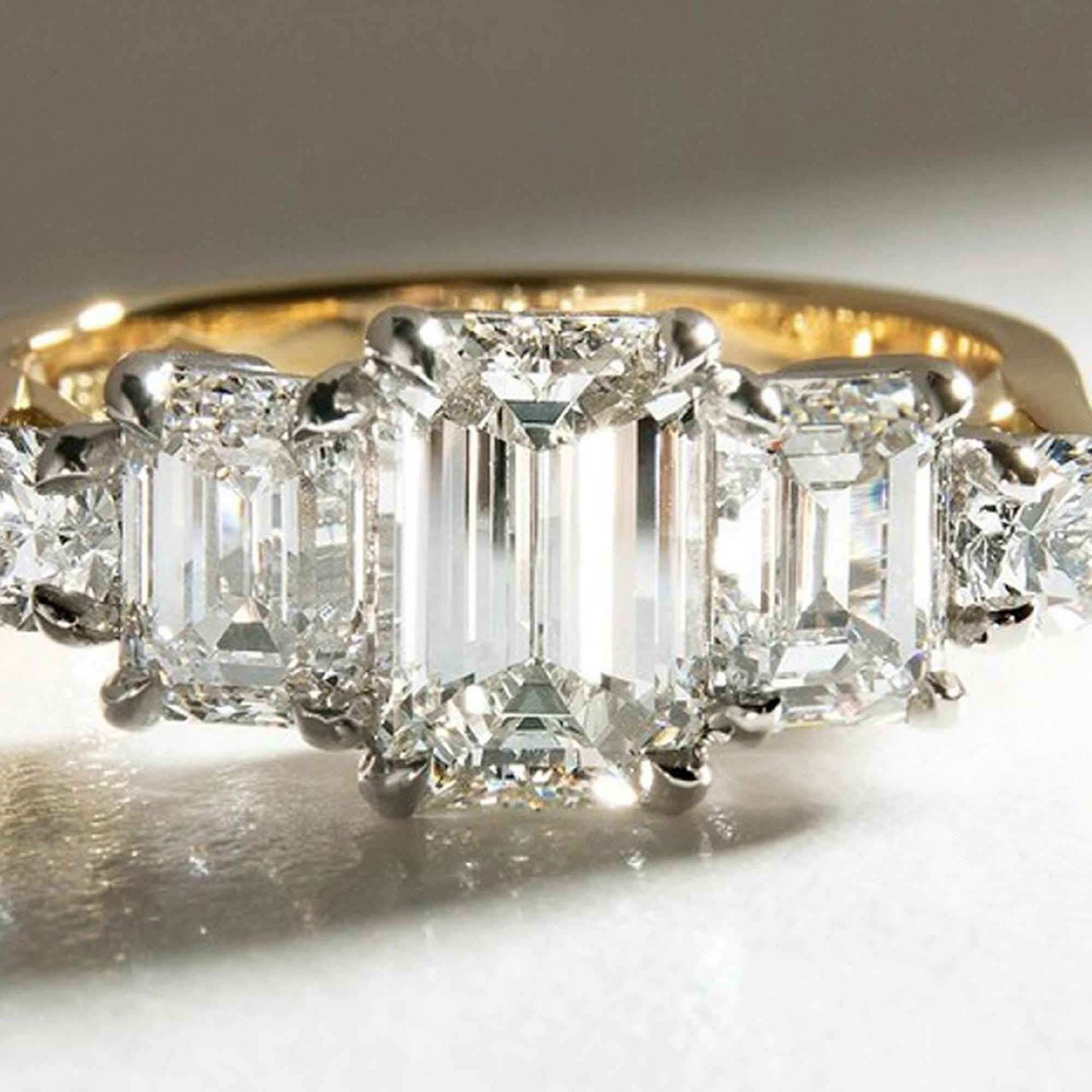 สีเหลืองทอง