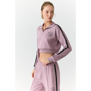 Urban Beat HELENA Sweat-shirt court à col montant et fermeture éclair pour femme avec petit motif imprimé - Product Image 1