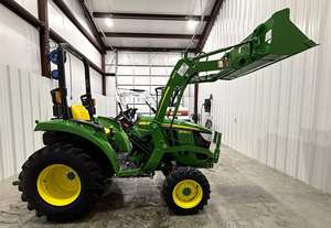 รถตักหน้าจอห์นเดียร์ รุ่น 3035D พร้อมบุ้งกี๋แบบถอดเปลี่ยนได้ - Product Image 2