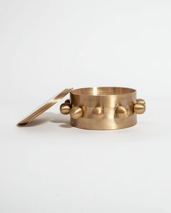 Posavasos de metal de alta calidad con diseño floral perfecto para interiores de casas elegantes y configuración de vasos Premium clásicos - Product Image 1