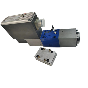 Vanne de commande à solénoïde R900938307 4WRSE6V04-3X/G24K0/A1V Vanne proportionnelle hydraulique - Product Image 1