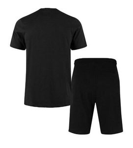 Fabricant pakistanais pas cher en gros ensemble de shorts décontractés pour hommes ensemble d'été de style classique avec logo personnalisé - Product Image 2