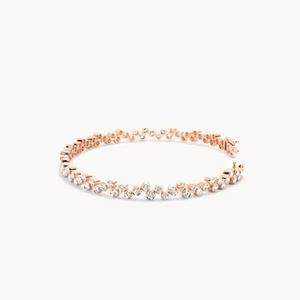 สร้อยข้อมือเทนนิสประดับเพชรสีทอง14K สำหรับผู้หญิงและผู้หญิง - Product Image 3