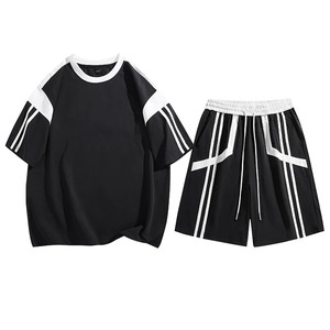 Conjuntos de dos piezas de verano 2024 para hombre, camiseta y pantalones cortos, chándal informal de contraste a rayas en blanco y negro, traje corto para hombre - Product Image 2