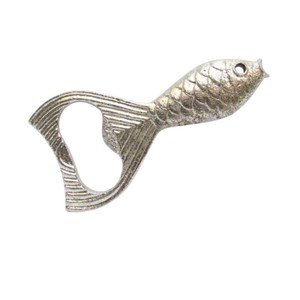 Ouvre-bouteille en métal en forme de poisson luxueux, écologique, pour bière, vin, boissons froides, décoration de table à domicile, en vente - Product Image 1