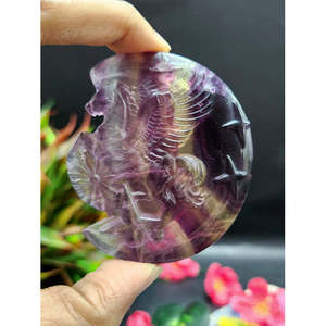 Licorne en fluorite multicolore - Symbole d'équilibre et de positivité - Sculpture animale - Product Image 5