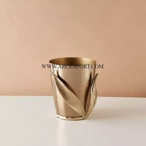 Aluminio dorado y blanco Color lujo decorativo hoteles y sala de estar cubo de basura de lujo de alta calidad grandes hoteles cubo de basura interior - Product Image 6