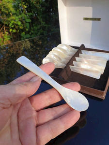Cuillère en coquillage fabriquée à la main-nacre naturelle pour un dîner raffiné, superbe cuillère en nacre - Product Image 3