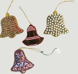 Décoration suspendue écologique en Zari avec broderies de perles et de fils pour décorations personnalisées de fêtes et de célébrations - Product Image 2