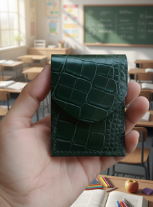 Tarjetero Bifold de Cuero Vacuno Vintage para Hombre de Anwar Enterprises, Delgado, Corto, Ecológico, de Cuero Genuino con Cierre Abierto - Product Image 3