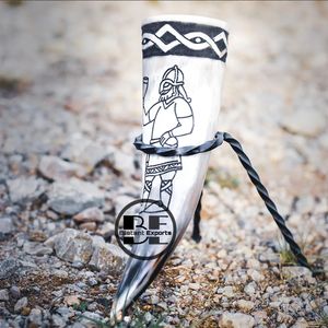 Artisanat naturel écologique Corne de boeuf élégante Cornes à boire Animaux sculptés à la main Caractéristiques religieuses Maison Hôtel Inde Vente en gros - Product Image 1