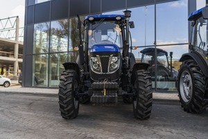 Tractor Agrícola Lovol TE804 de 80HP 4WD, Tractor Agrícola Diésel con PTO |   Equipo Agrícola de Uso Pesado - Product Image 4