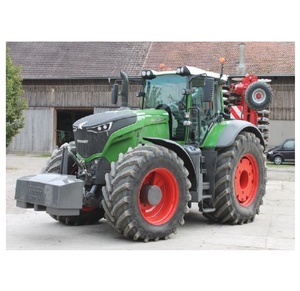 Excelente tractor Fendt 1050 con tanque de combustible de 800 litros, 517 caballos de fuerza y capacidad de elevación hidráulica de 7661 kg. - Product Image 3