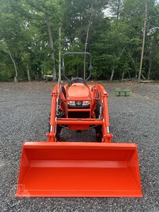 ซัพพลายเออร์ที่ดีที่สุด รถแทรกเตอร์ Kubota L3901HST 37 แรงม้า ขับเคลื่อน 4 ล้อ รถแทรกเตอร์ขนาดเล็ก เครื่องยนต์ดีเซล ระบบไฮโดรสแตติก พร้อมที่ตักด้านหน้าสำหรับขาย - Product Image 2