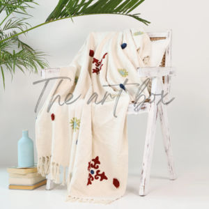 Vente en gros de literie de canapé brodée de luxe couverture de plage de voyage douce et légère pour la décoration intérieure - Product Image 1