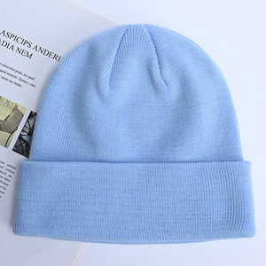 Bonnets brodés personnalisés pour la saison hivernale avec laine tricotée chaude et style pêcheur - Product Image 4