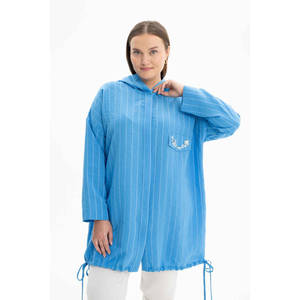 Chemise longue en satin bohème pour femme avec col à volants et ourlet à lacets - Product Image 1