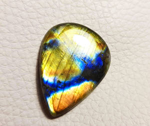 หินอัญมณีลาบราดอไรต์สีทองหรูหราทรงลูกแพร์หลังแบนทรงลาบราดอไรต์ลาบราดอร์สีทองหรูหราสง่างาม - Product Image 2