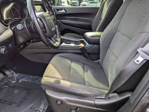 Prístino limpio 2021 Do-dge Durango - Product Image 3