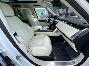 LAND ROVER RANGE ROVER SE P400 2023, Motor Turboalimentado de 3.0L I6 y 395HP, SUV/Crossover de Gasolina Automático, Auto de Lujo - Product Image 4