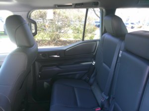 Toyota Land Cruiser 2026 Usado en Buen Estado, Turbo Intercooler Gasolina/Eléctrico - Product Image 5