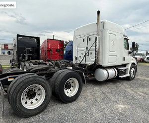 OFERTA ESPECIAL 2020 Freightliner Cascadia 113 Sleeper, Camión Semi con Cabina Integral de 72', 450HP, Automático - Product Image 3