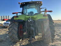ACHETER Tracteur CLAAS AXION 820 pas cher 4x4 4 roues motrices 25 30 40 50 60 70 80 90 100 120 140 160 180 CV Tracteurs agricoles Équipement agricole