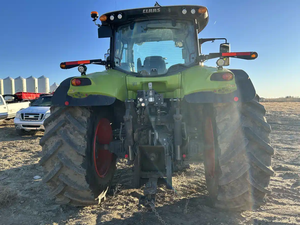 ACHETER Tracteur CLAAS AXION 820 pas cher 4x4 4 roues motrices 25 30 40 50 60 70 80 90 100 120 140 160 180 CV Tracteurs agricoles Équipement agricole - Product Image 4