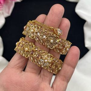 2025 Customized Indian Ethnic Women's Jewelry Sets Handmade Antique Gold Plated Zircon Flower Design Openable Bangles Fashion - Product Image 5