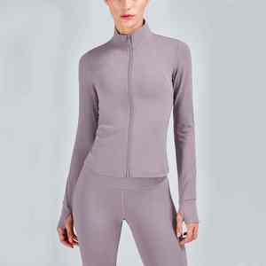 Conjunto de ropa de gimnasia de dos piezas para mujer, camiseta sin mangas y mallas, conjunto de Fitness, ropa de entrenamiento OEM personalizada para mujer, Yoga Se - Product Image 2