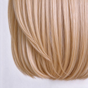 Peluca sintética rubia corta y lisa con raya en el medio, fibra resistente al calor, sedosa y suave, línea de cabello natural, peluca completa para mujer, uso diario - Product Image 6