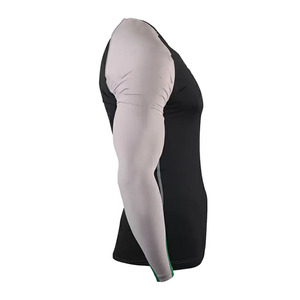 Camiseta de compresión personalizada para hombre, ideal para entrenamientos intensos, con tejido suave, elástico y transpirable, y resistencia duradera. Camiseta de compresión para hombre. - Product Image 2