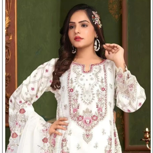 Traje de Organza Sharara de tendencia con bordado y Dupatta, un atuendo elegante y atemporal para ocasiones especiales Shalwar Kameez - Product Image 1