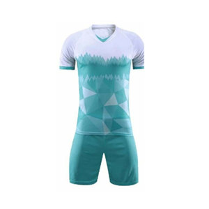 Mejores Precios en Uniformes de Fútbol Sialkot 100% Poliéster, Diseño Personalizable, Logotipo Impreso Personalizado, Ropa Deportiva de Alta Calidad - Product Image 3