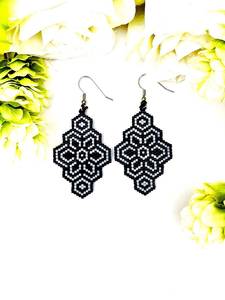 Pendientes de cuentas bohemias con flecos en cascada Andy de diseño turquesa, regalo de joyería único - Product Image 5