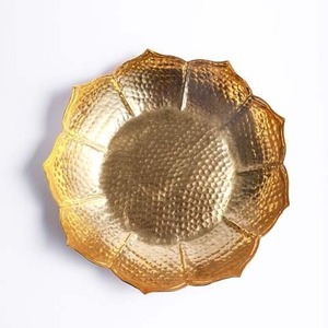 Bol d'affichage décoratif à chocolat en acier inoxydable minimaliste avec garniture en laiton pour décor moderne - Product Image 4