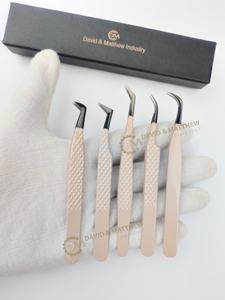 Pinzas para pestañas de acero inoxidable negro de mejor volumen con puntas de fibra de alta calidad de 45/75/90 grados pinzas para pestañas de etiqueta privada - Product Image 2